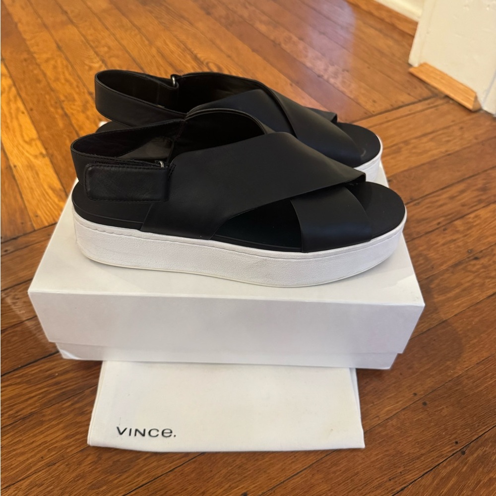 Vince Weslan Sandals